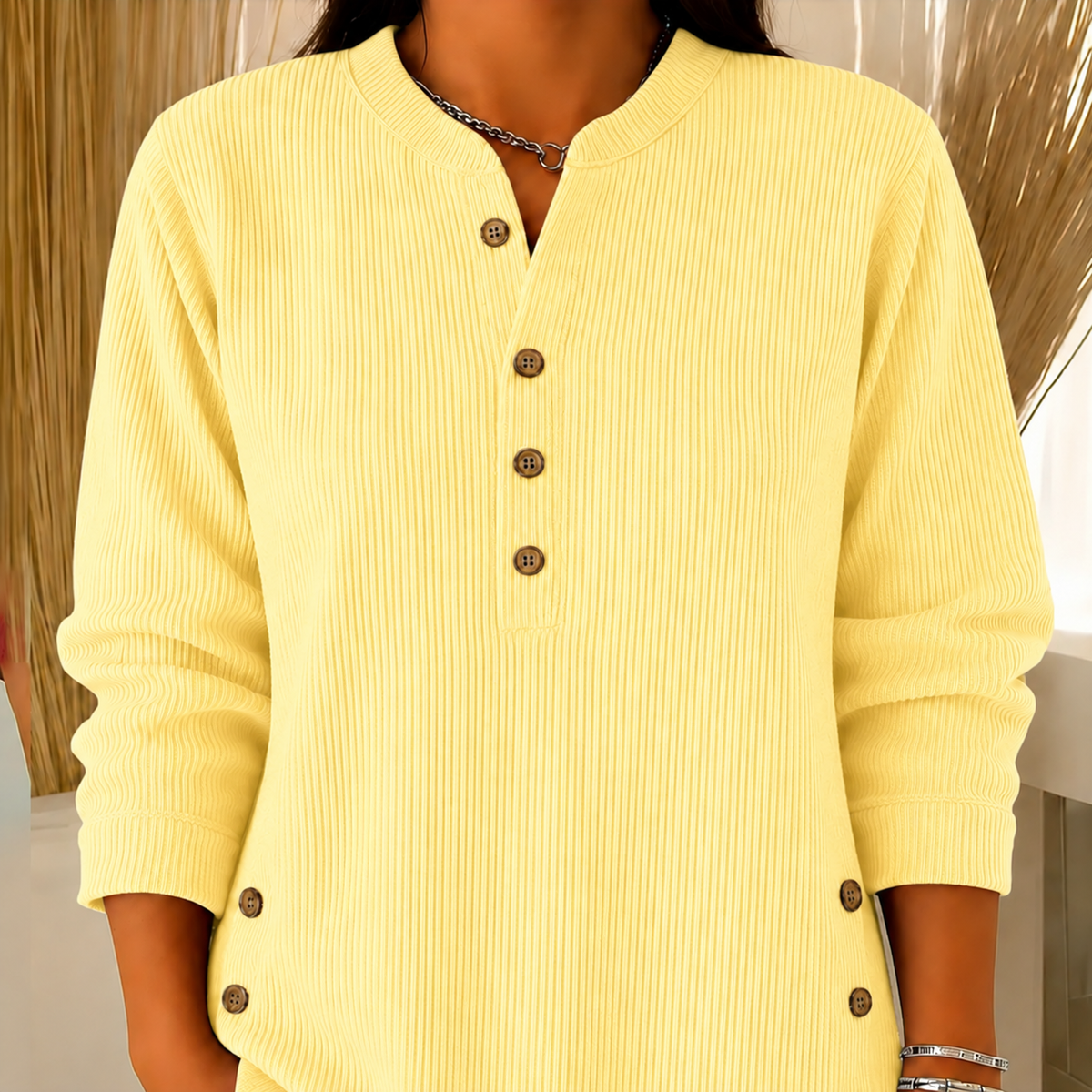 Women‘s Corduroy Henley Top – Stylish, Soft & Versatile