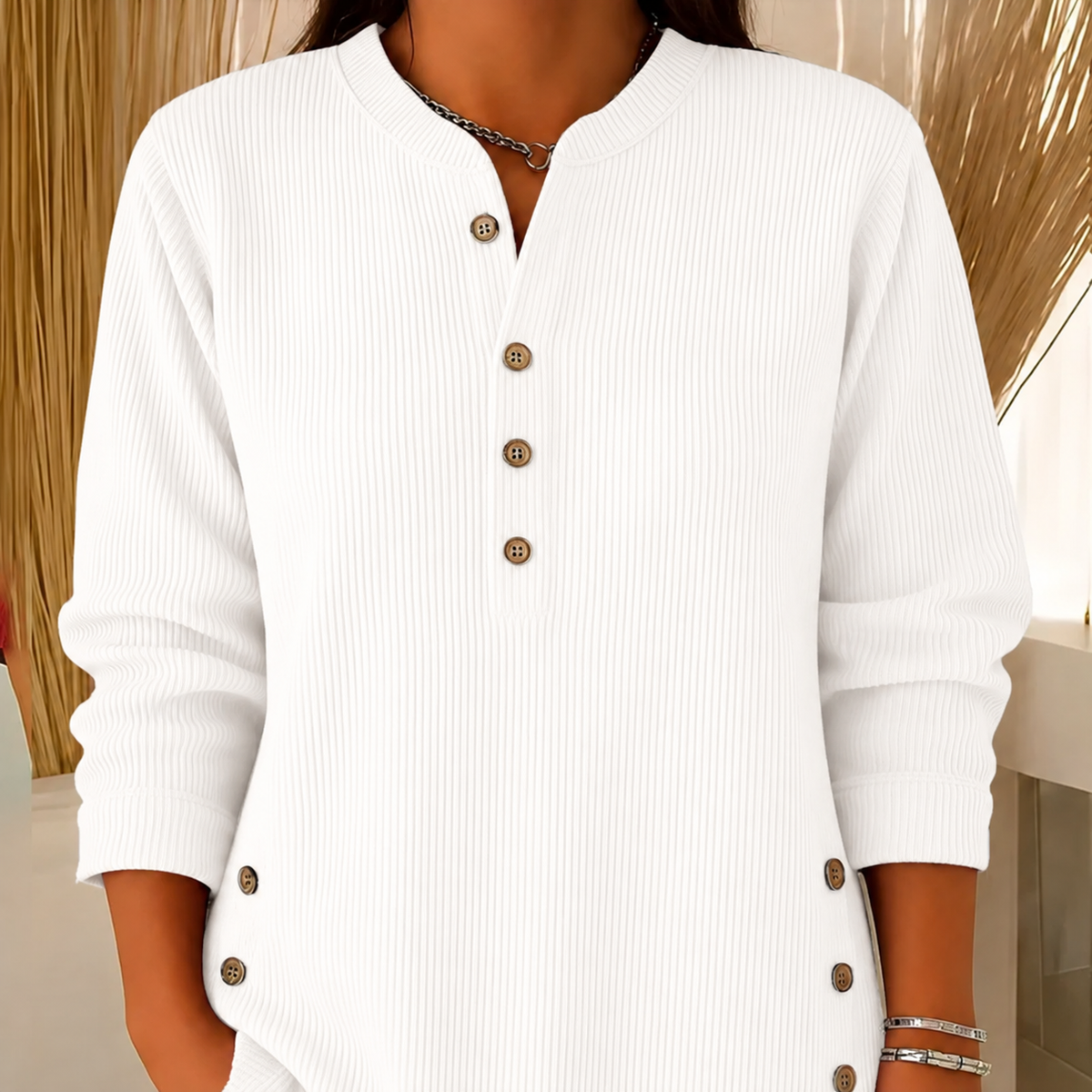 Women‘s Corduroy Henley Top – Stylish, Soft & Versatile